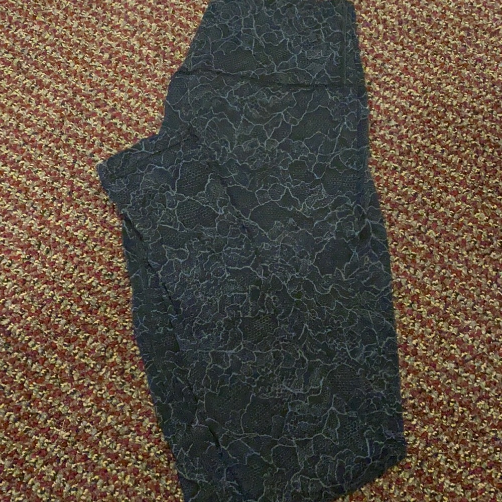 Lululemon 28” aligns